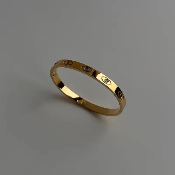 Gold_Eyes_Bracelet_For_Women